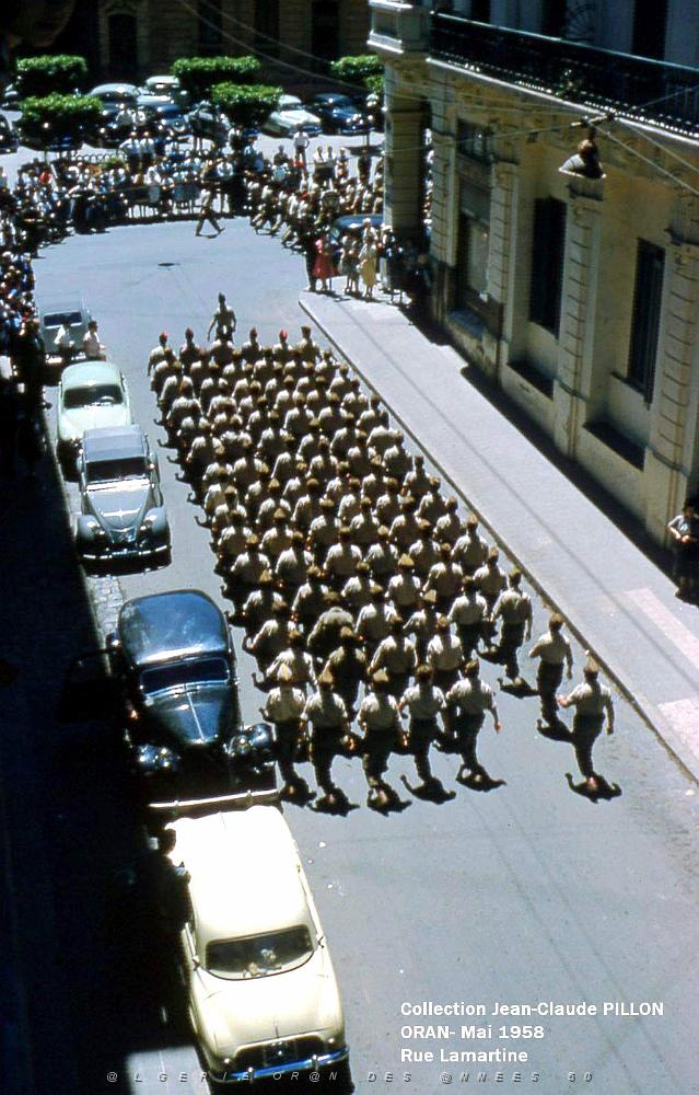 ORAN MAI 58-ORAN PAVOISE RUE-LAMARTINE-RETOUR VERS-VICTOIRES.jpg